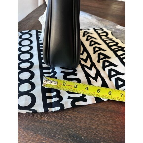 Marc Jacobs The J Marc Curve Top Handle Leather Shoulder Bag In Black - Picture 4 of 10